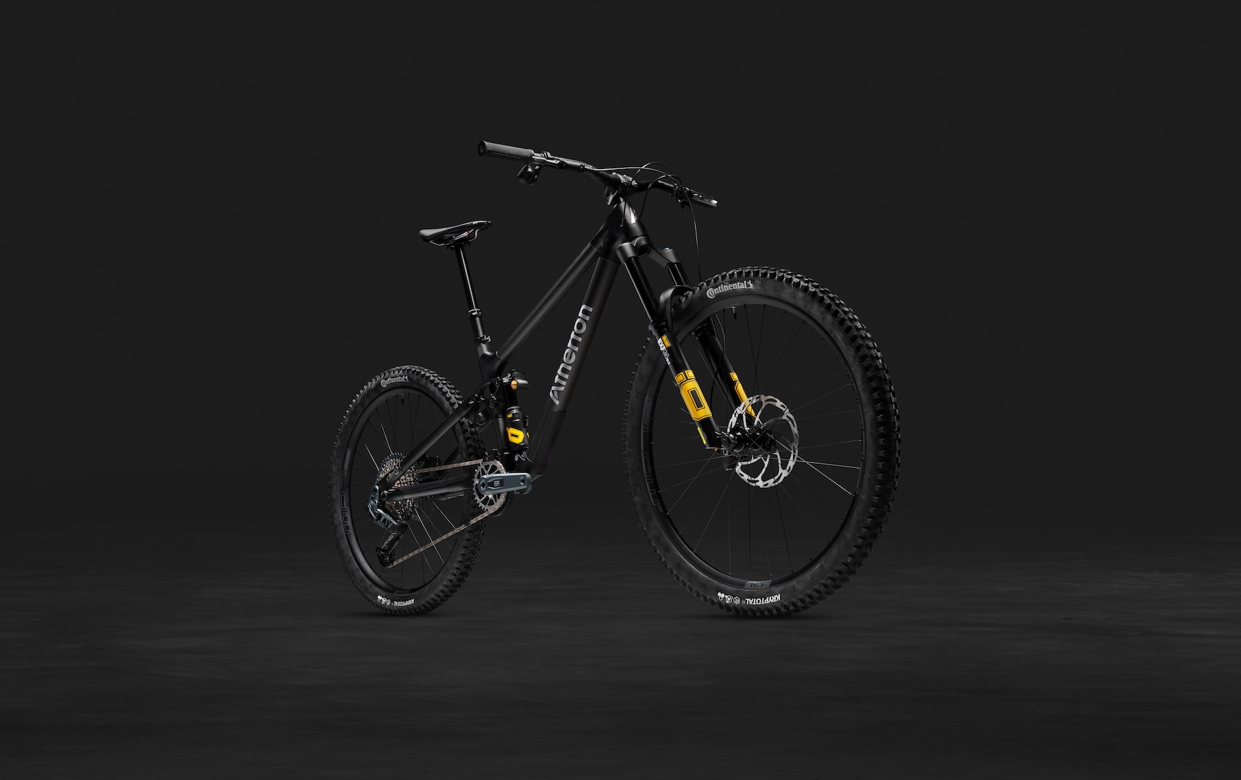 A.150M.2_F3Q-DARK_1799