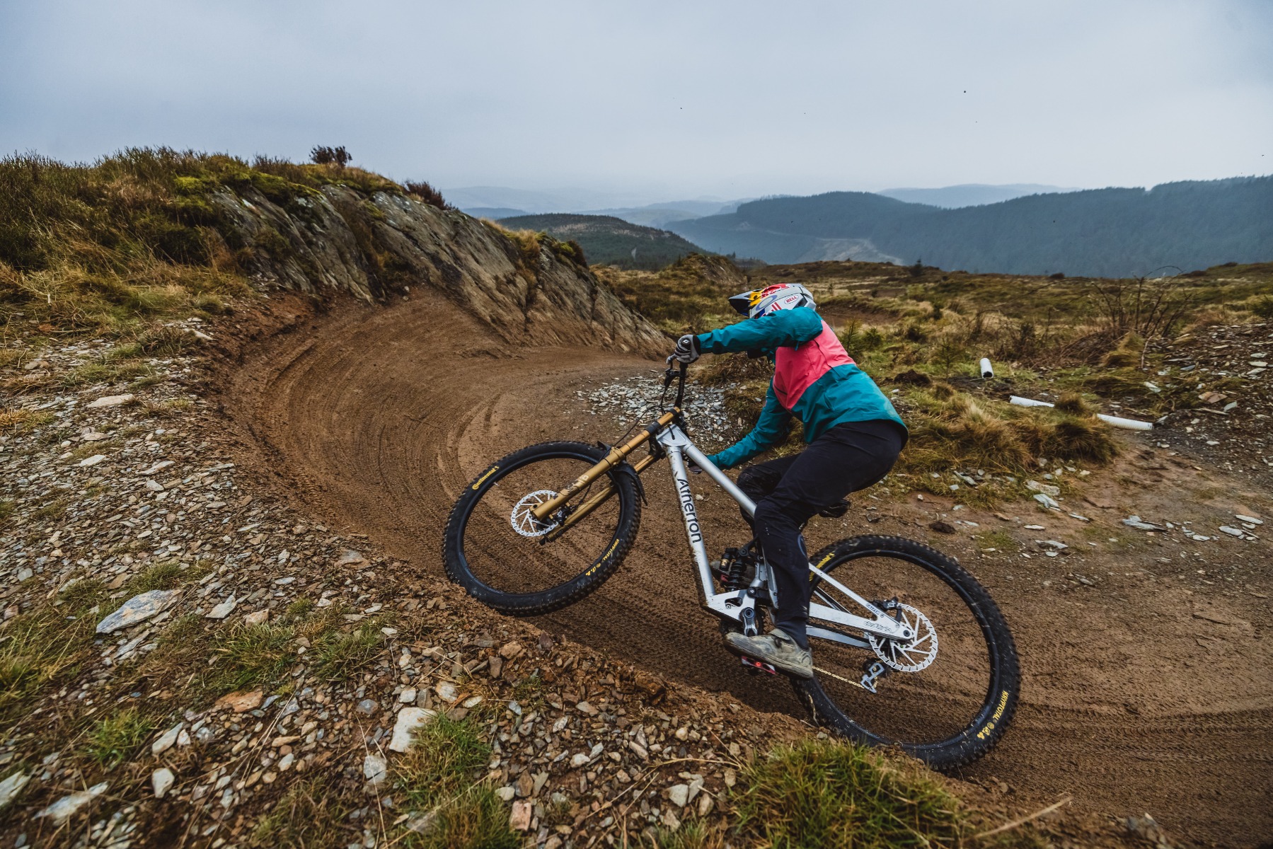 DG_AthertonBikes_S.200_Launch-18