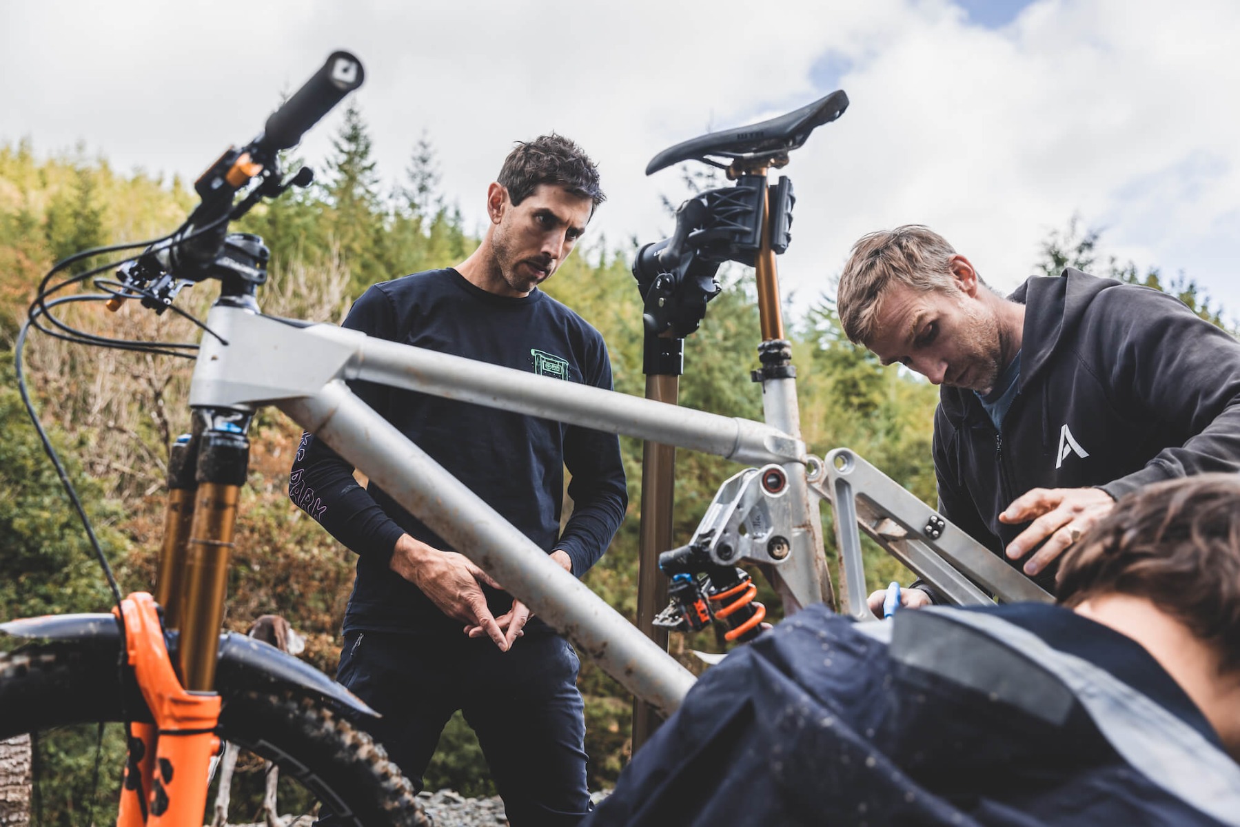 DG_Atherton_Bikes_Prototype_Testing-133_1_