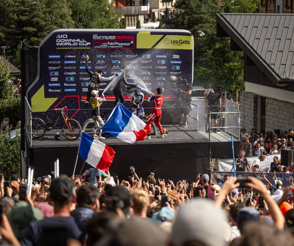 Stage_Tour_with_Gee_Atherton