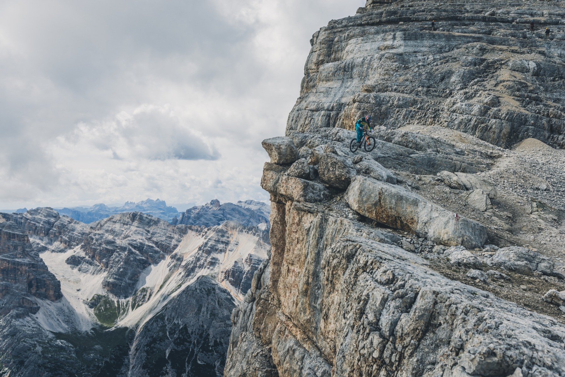 DG_Gee_Atherton_Ridgeline_IV_The_Dolomites-201